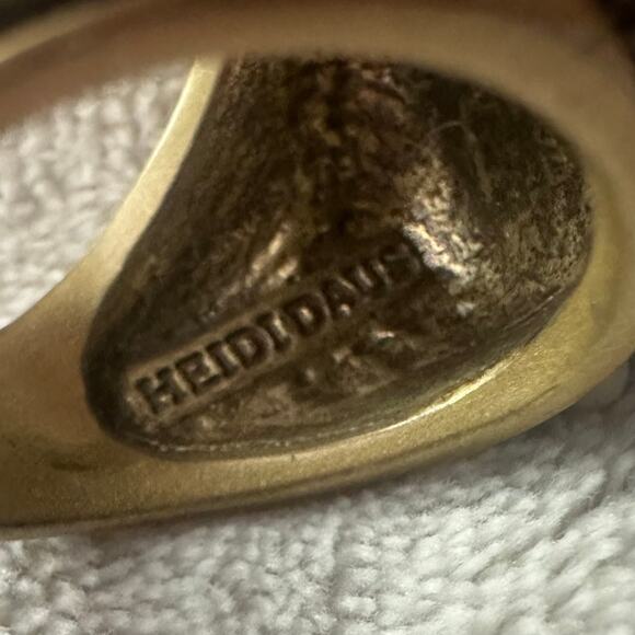 Heidi Daus Champagne Crystals Cream Cabachons Gold Tone Statement Ring- 10 - Picture 7 of 7